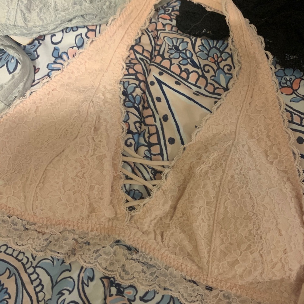 bralettes - Picture 3 of 3